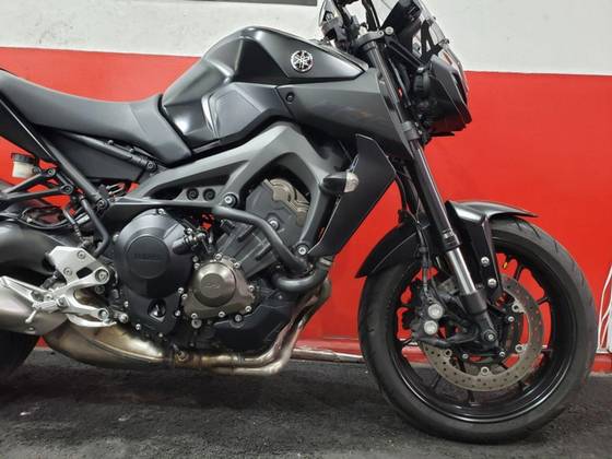 YAMAHA MT-09 YAMAHA MT-09